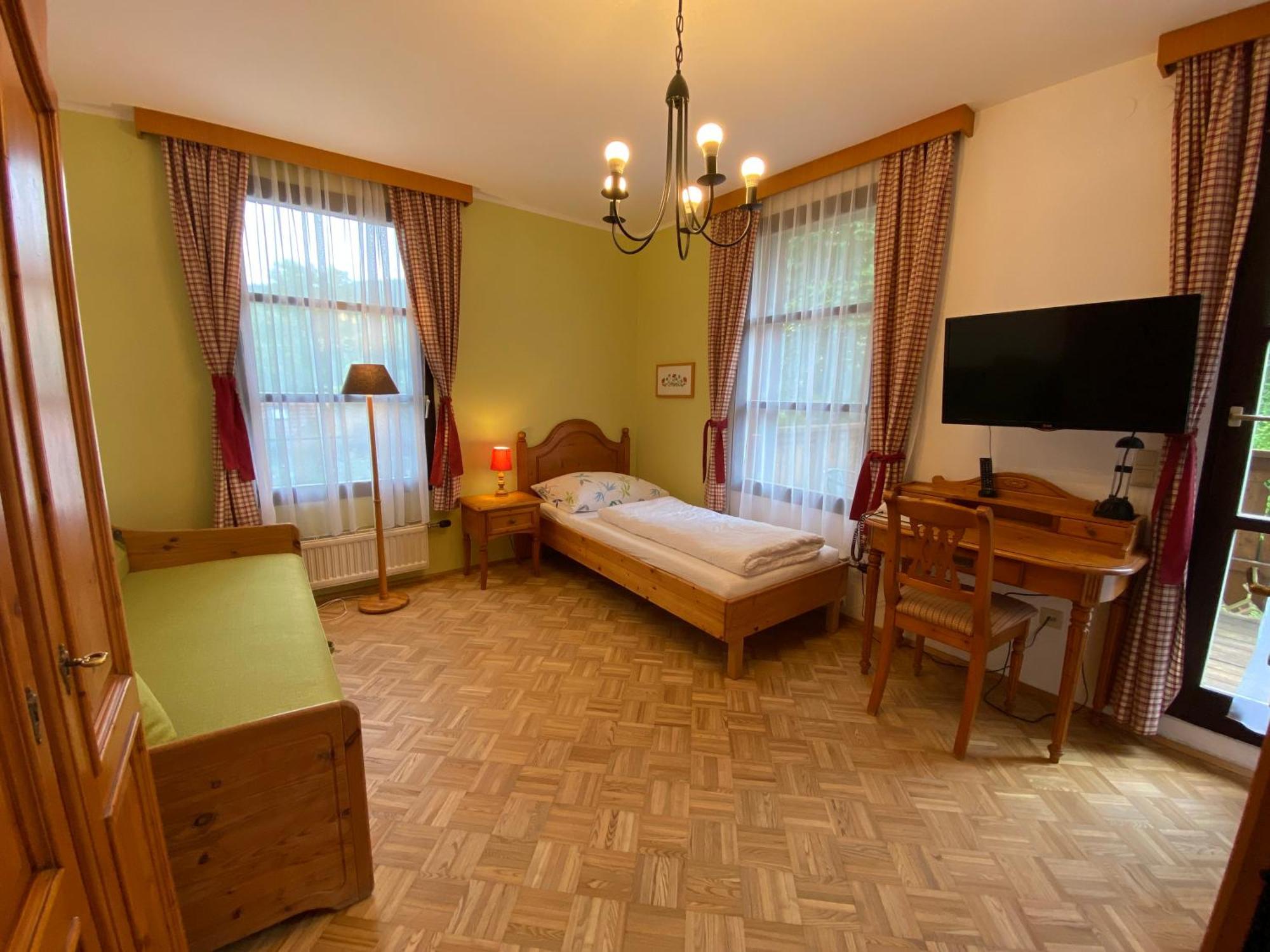 Steinschalerhof Hotell Warth  Exteriör bild