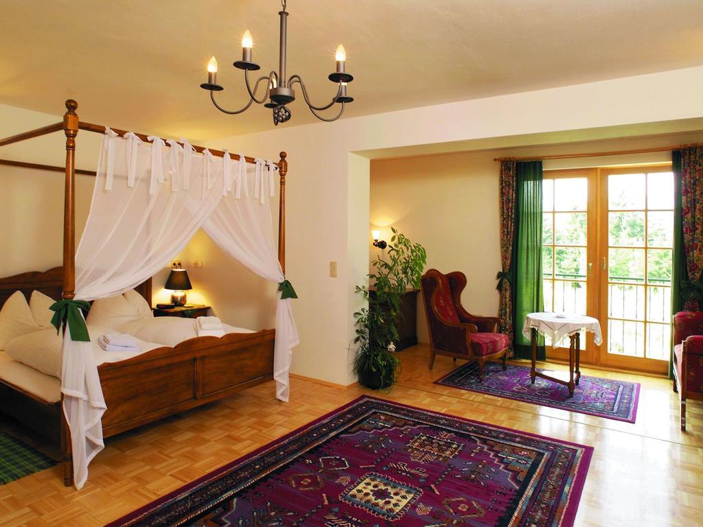 Steinschalerhof Hotell Warth  Exteriör bild